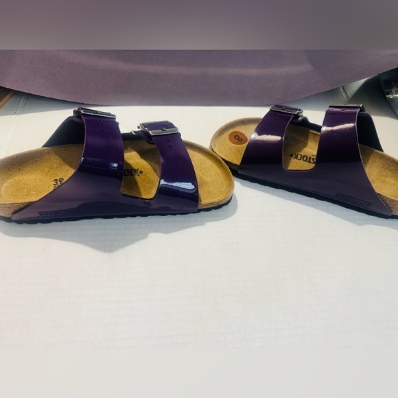 Birkenstock Arizona Purple Patent sandals Size 8 BNWT - Picture 4 of 9